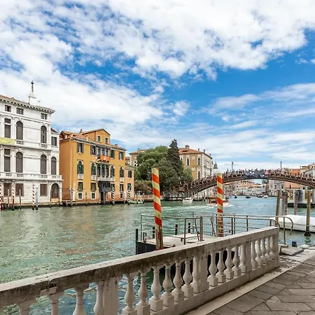 Luxury On The Gran Canal With Wonderful View